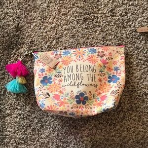 NWT makeup bag natural life Francescas